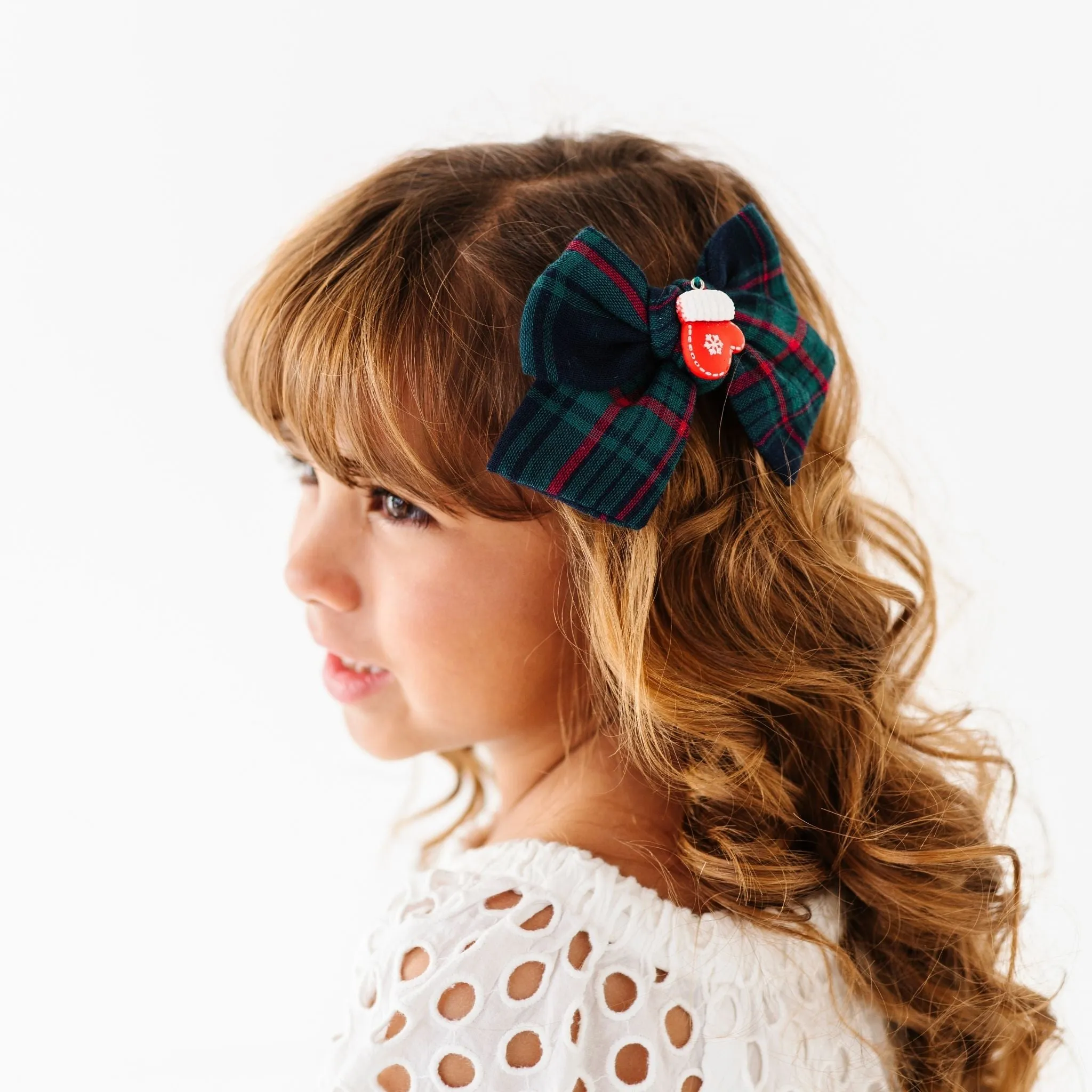BLOOM CLIP: cozy plaid
