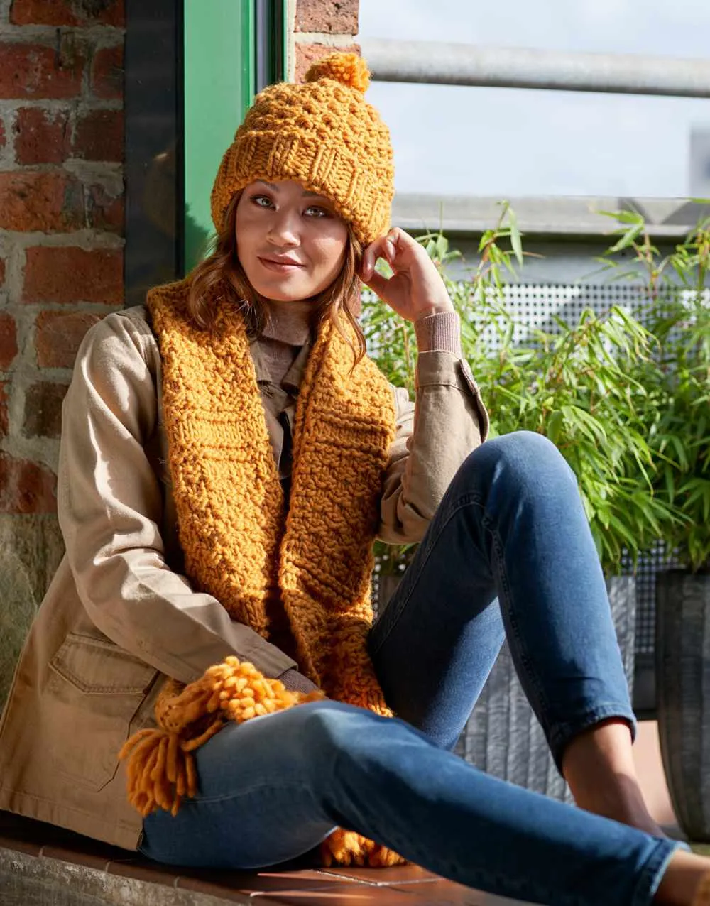 Retreat Super Chunky Roving - Knit, Flow, Grow Pattern Book