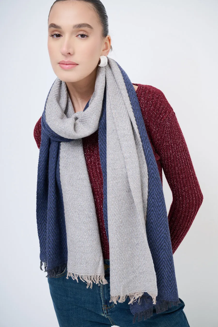 Soft fringed scarf with dual-tone design wholesale
