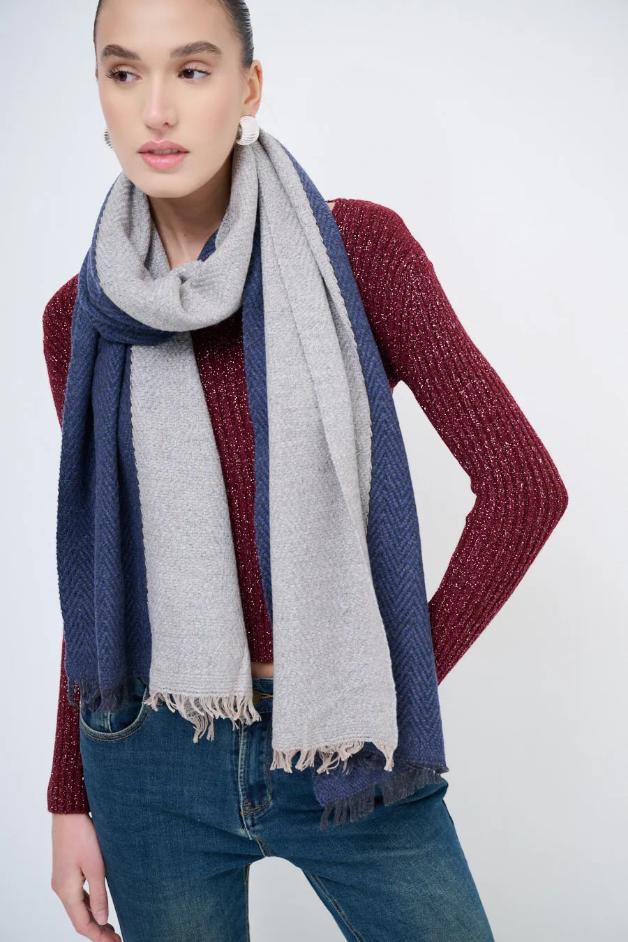Soft fringed scarf with dual-tone design wholesale