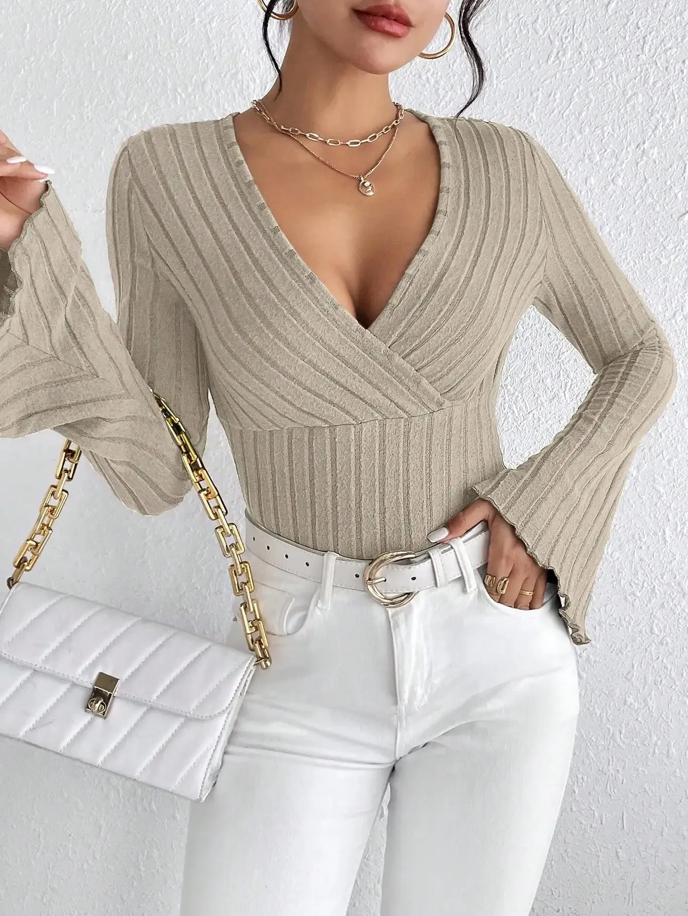 Women's Fall and Winter Long-sleeved Tops V-neck Slim Fit Striped T-shirt