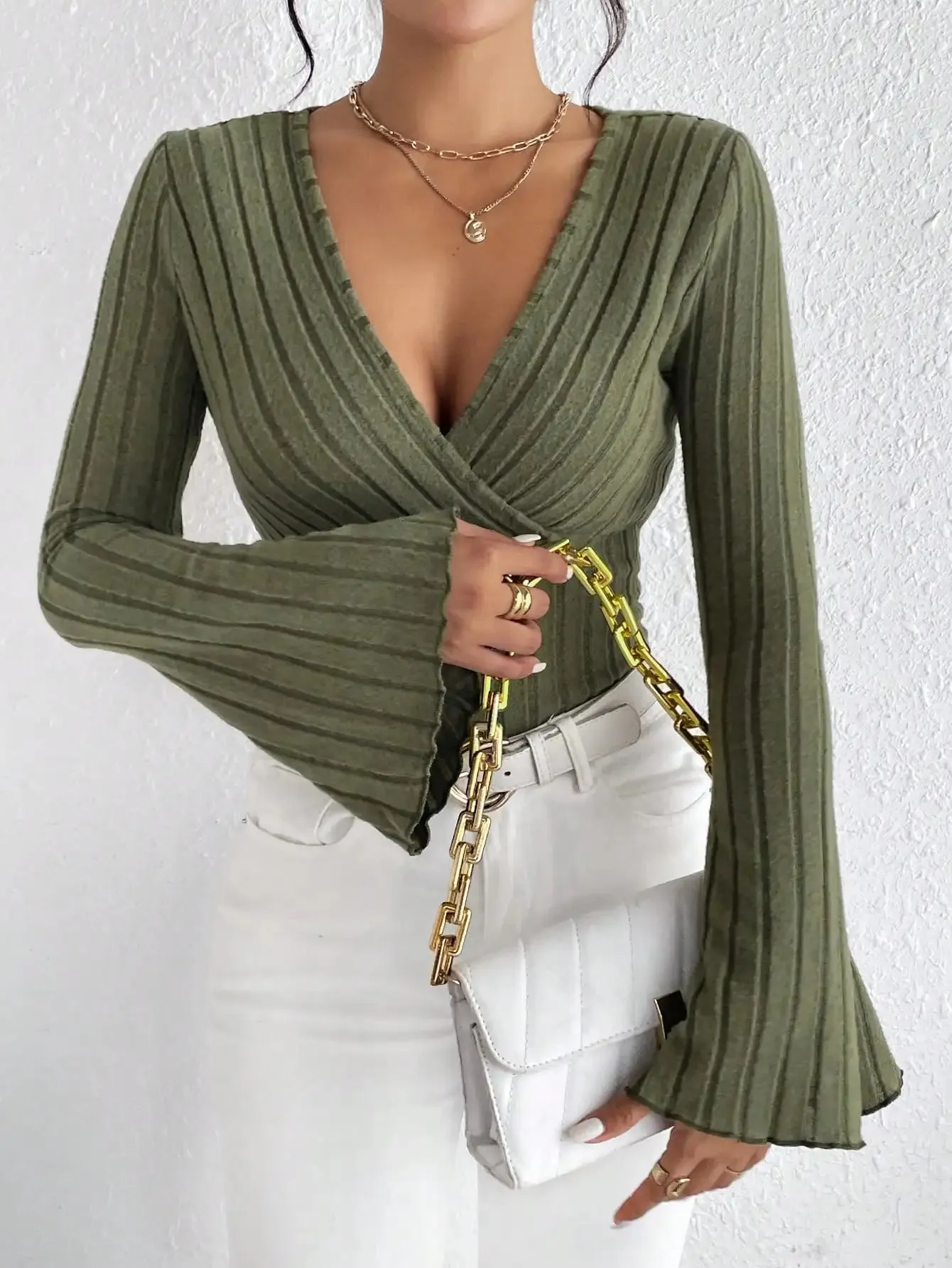 Women's Fall and Winter Long-sleeved Tops V-neck Slim Fit Striped T-shirt